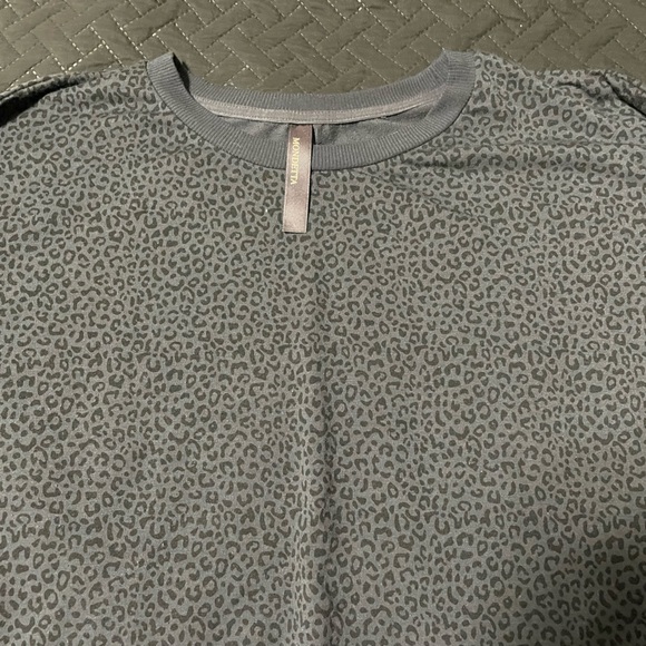 Leopard print sweatshirt - Picture 2 of 3